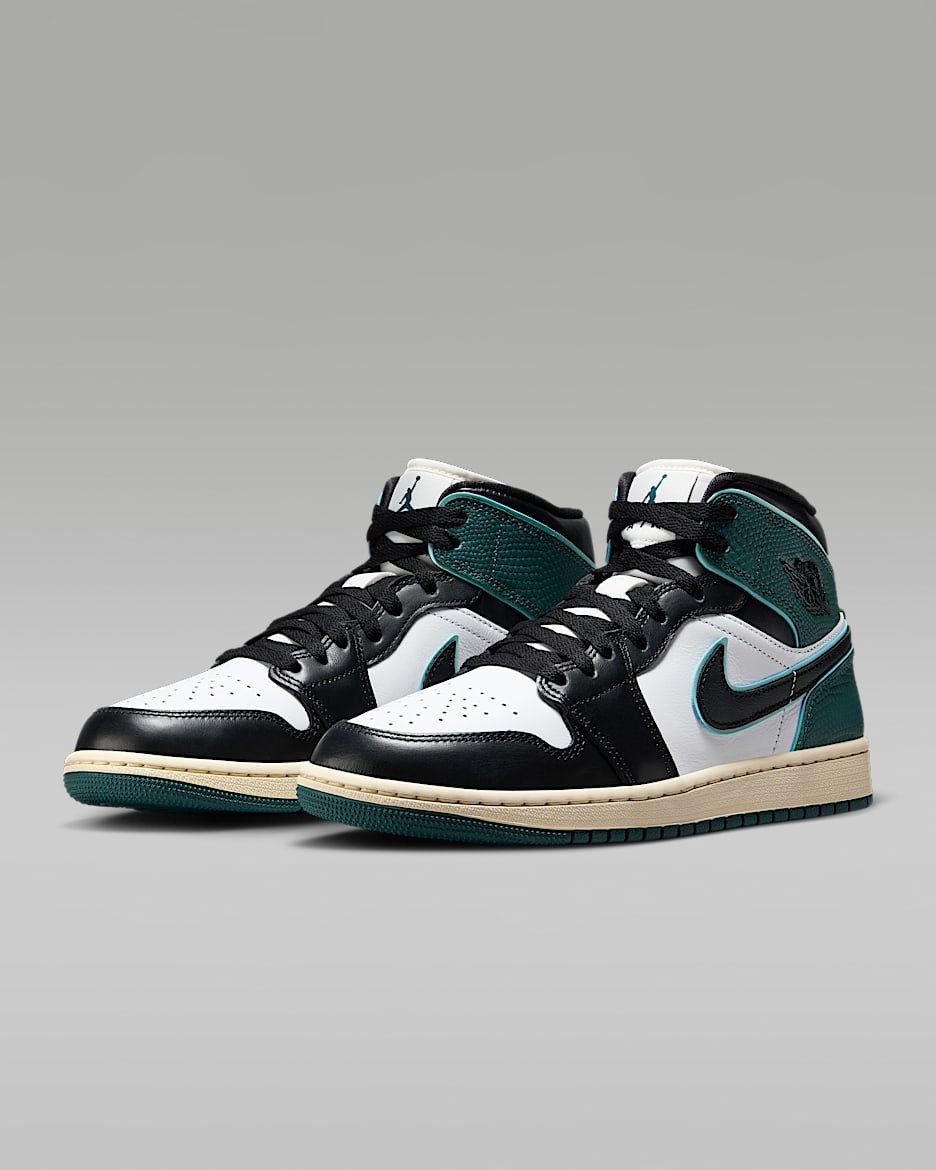 Air jordan 1 retro mid black white sales